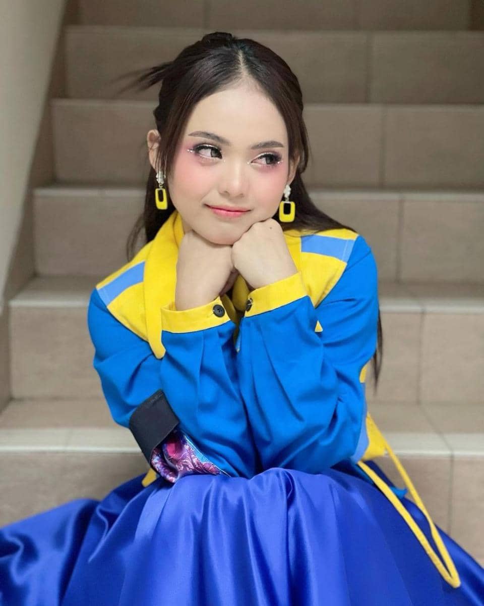 Putri DA (instagram.com/da4_putri03)