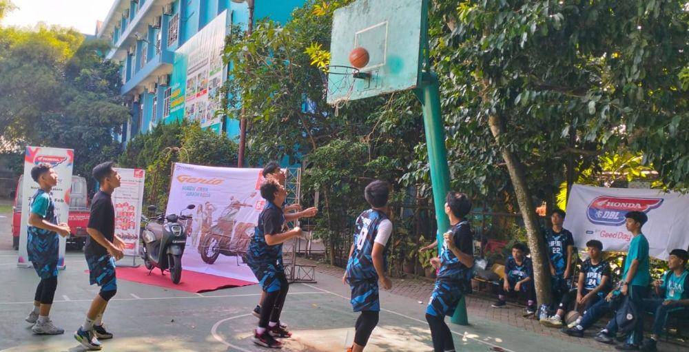 Road show Honda DBL 2024 di SMA Plus Syafiyyatul Amaliyyah Medan (Dok. IDN Times)
