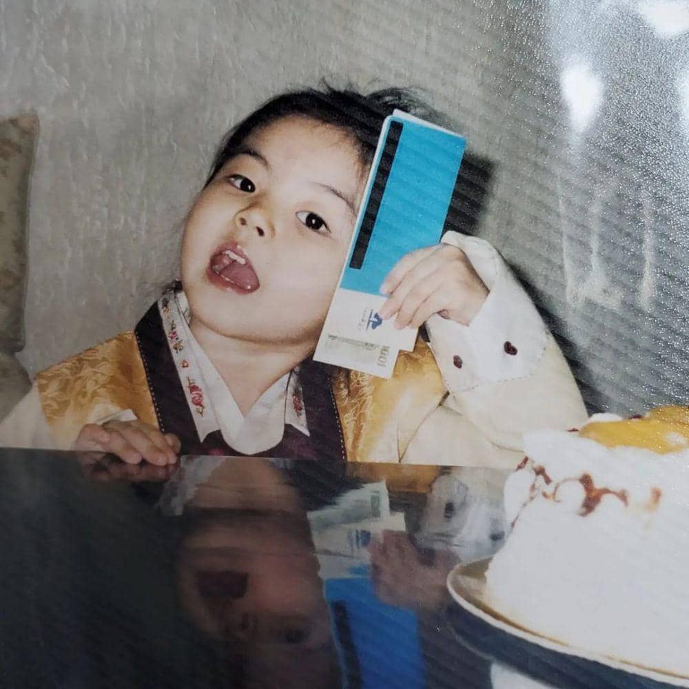 potret Hong Ye Ji (instagram.com/red._.yeji_)