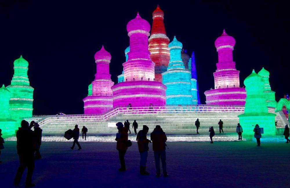 Disneyland beku di Harbin (pixabay.com/marcmooney)