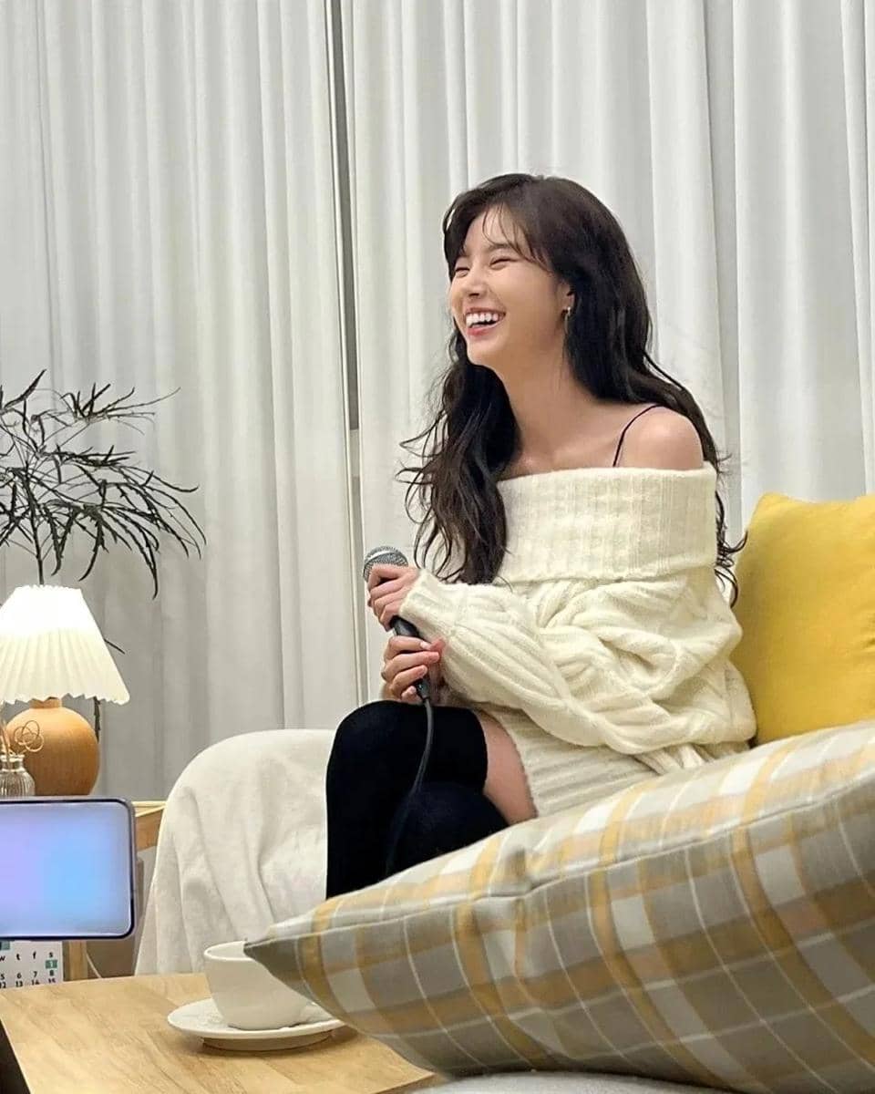 potret Hong Ye Ji (instagram.com/red._.yeji_)