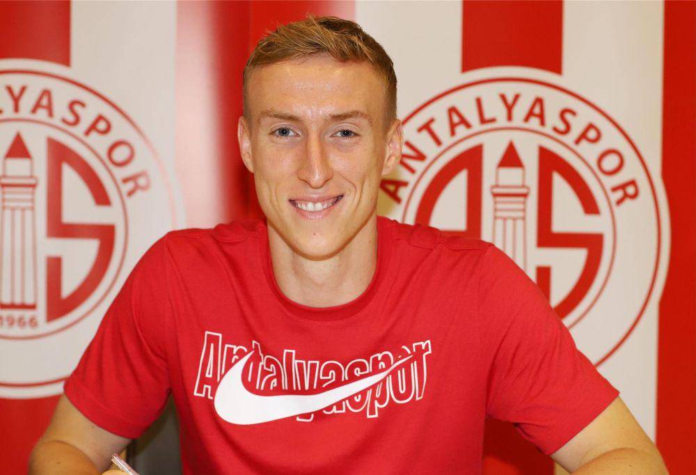 Adam Buksa (antalyaspor.com.tr)