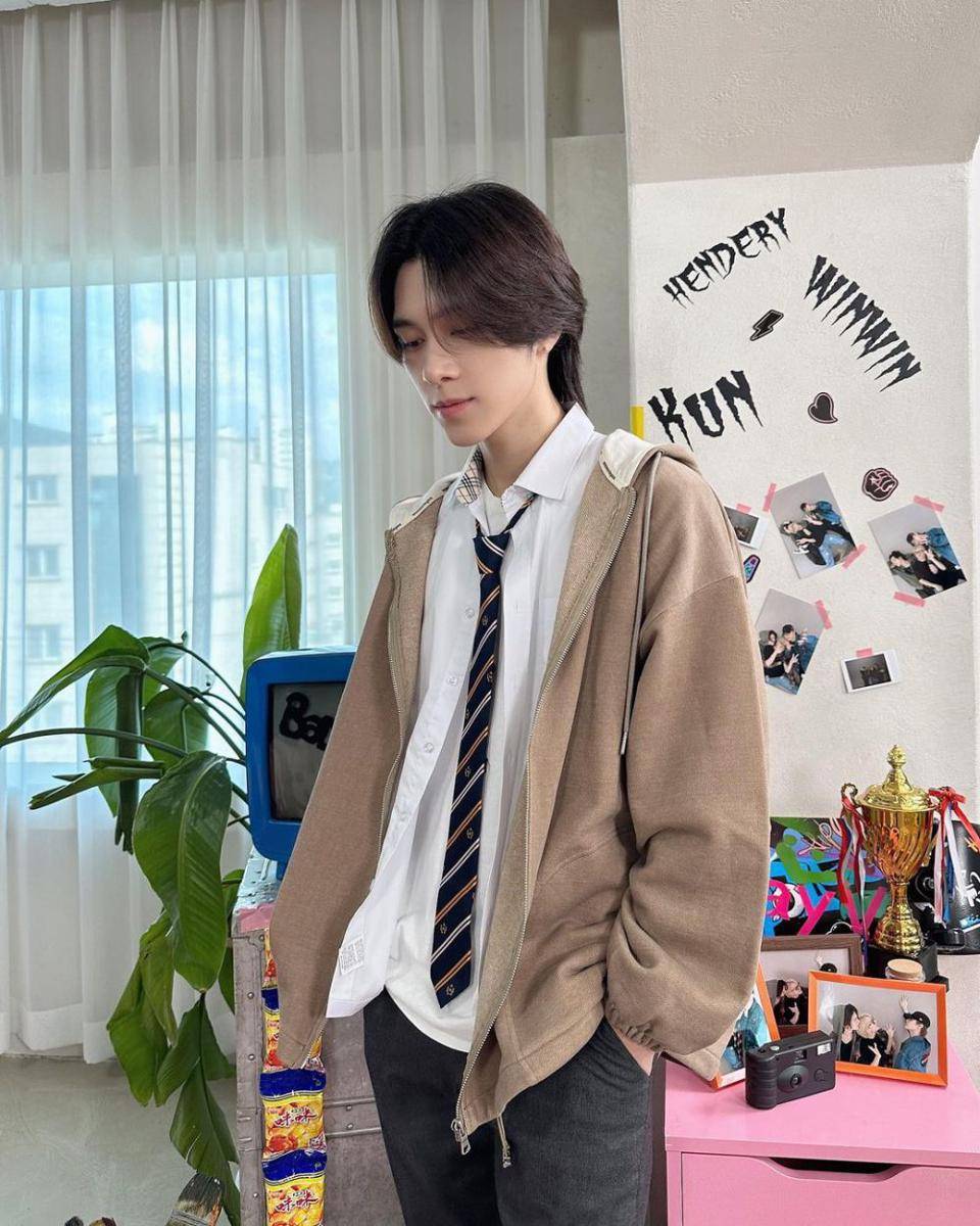 Hendery WayV (instagram.com/wayvofficial)