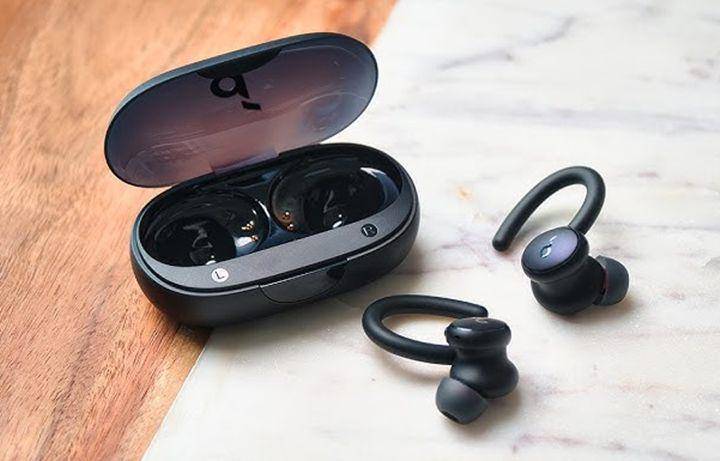 Anker Soundcore Sport X10 (youtube.com/Preston's Thoughts)