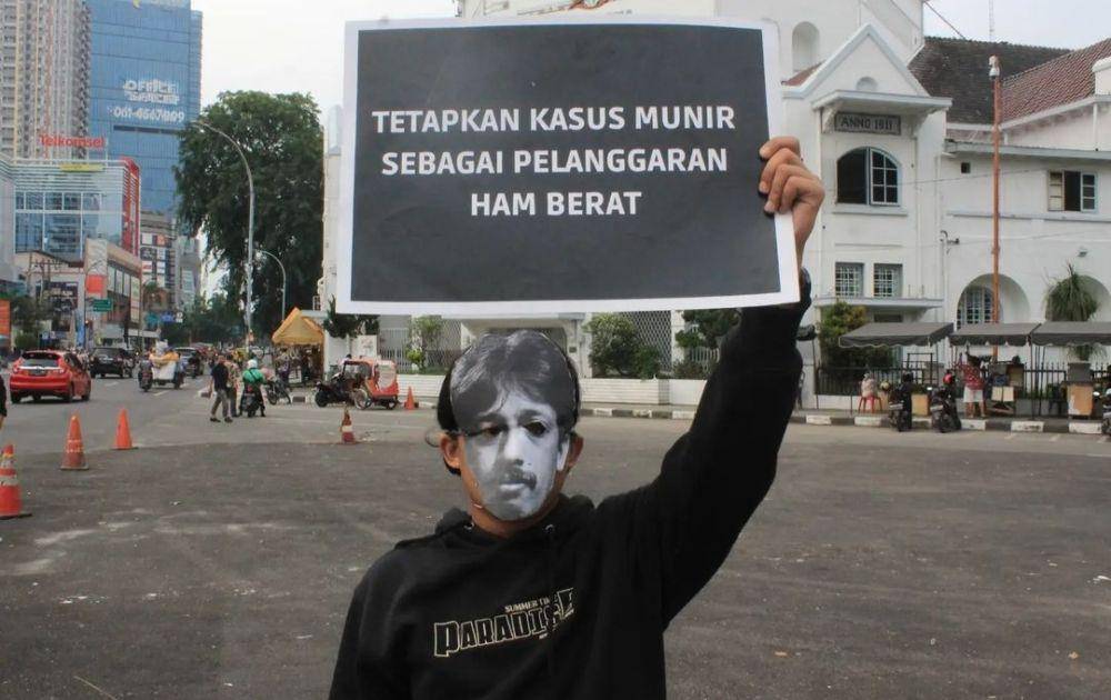 Aksi Kamisan Medan saat menyoal kasus Munir yang kematiannya masih jadi perdebatan (instagram.com/aksikamisanmdn)