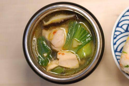 Resep Membuat Sup Ayam Gaya Jepang, Panas Gurihnya Hangatkan Tubuh!