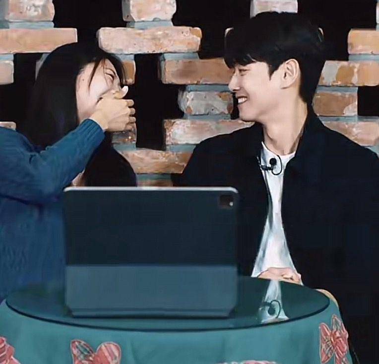 potret kedekatan Hye Seon dan Won Ik Single's Inferno 3 (youtube.com/Son Wonik)