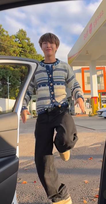 potret Renjun NCT (instagram.com/yellow_3to3)