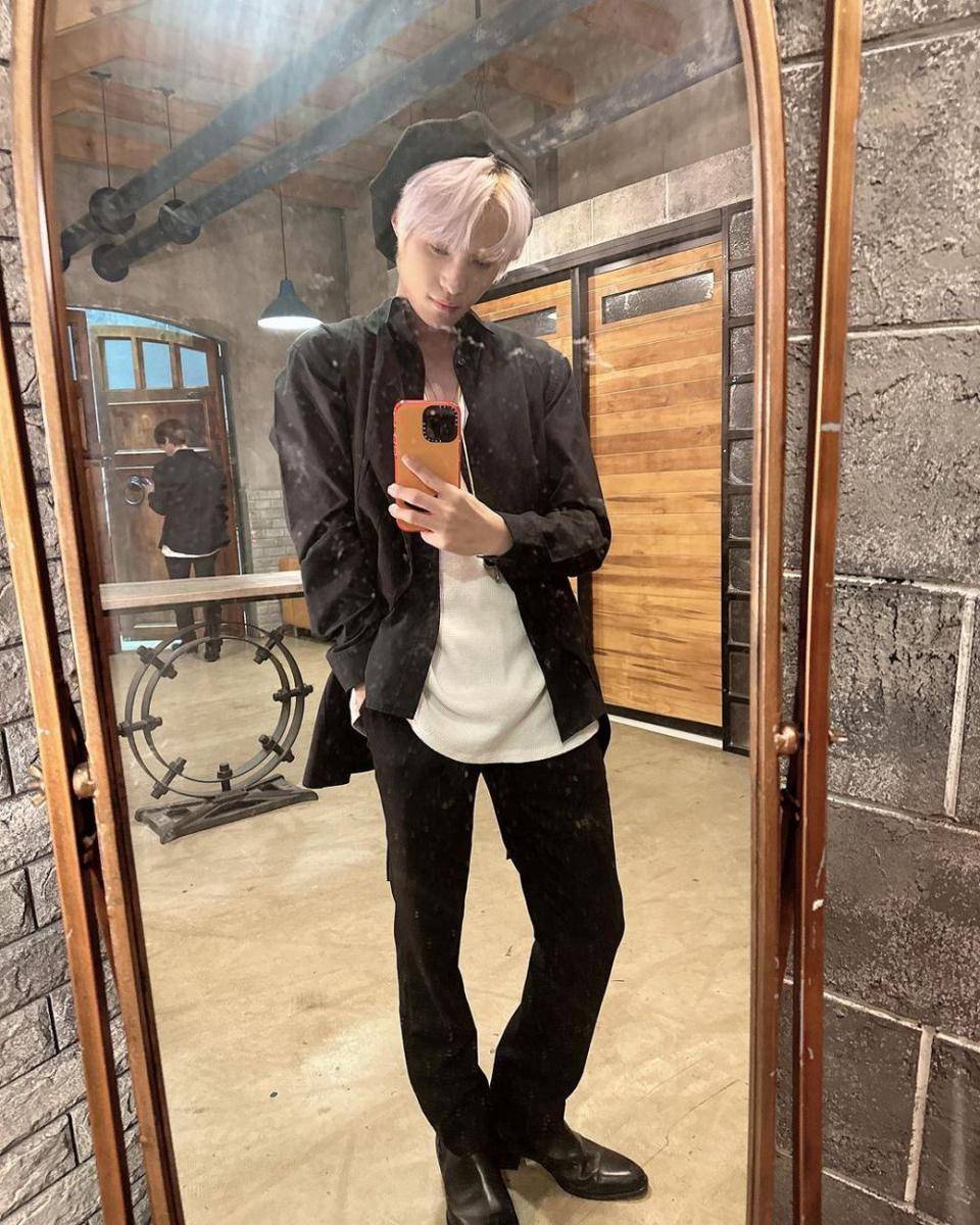 OOTD pakai topi ala YangYang WayV (instagram.com/yangyang_x2)
