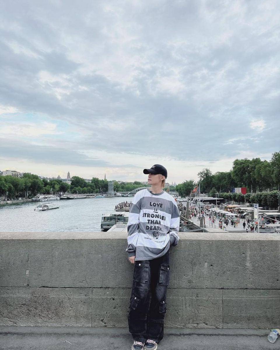 OOTD pakai topi ala YangYang WayV (instagram.com/yangyang_x2)
