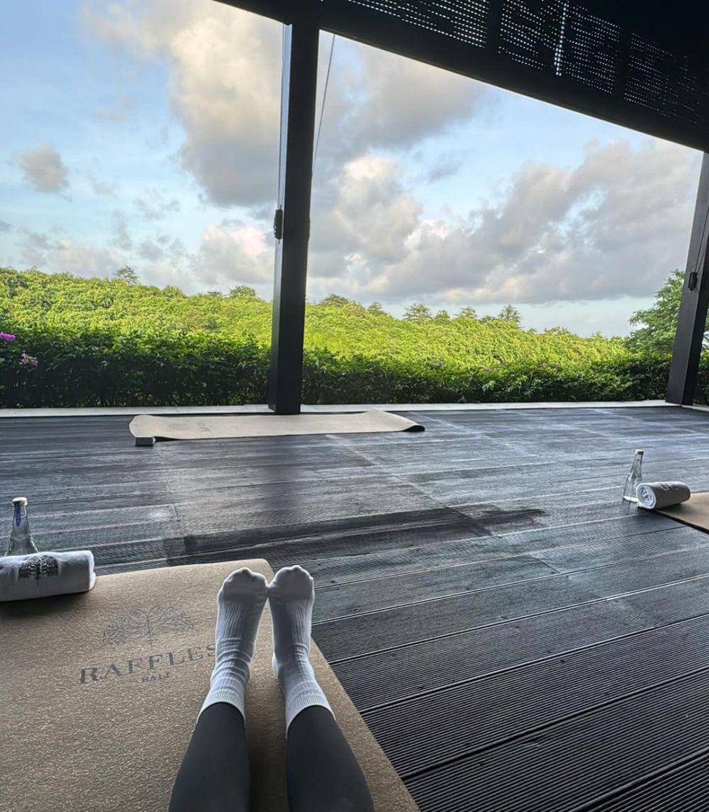 Nayeon di Bali (instagram.com/nayeonyny)