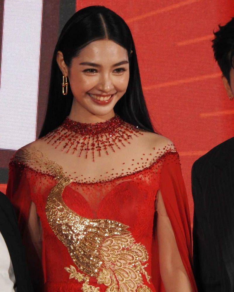 potret Mint Ranchrawee di gala premier China Town Cha Cha (instagram.com/zdcmo)
