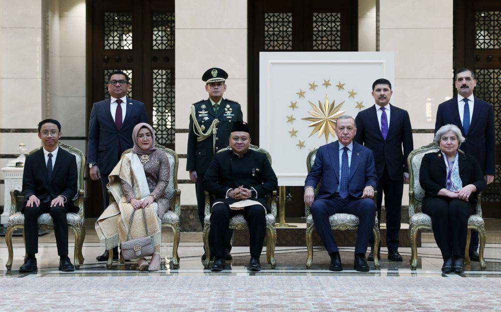 Duta Besar RI untuk Turki Achmad Rizal Purnama dan Presiden Turki Recep Tayyip Erdogan. (dok. KBRI Ankara)