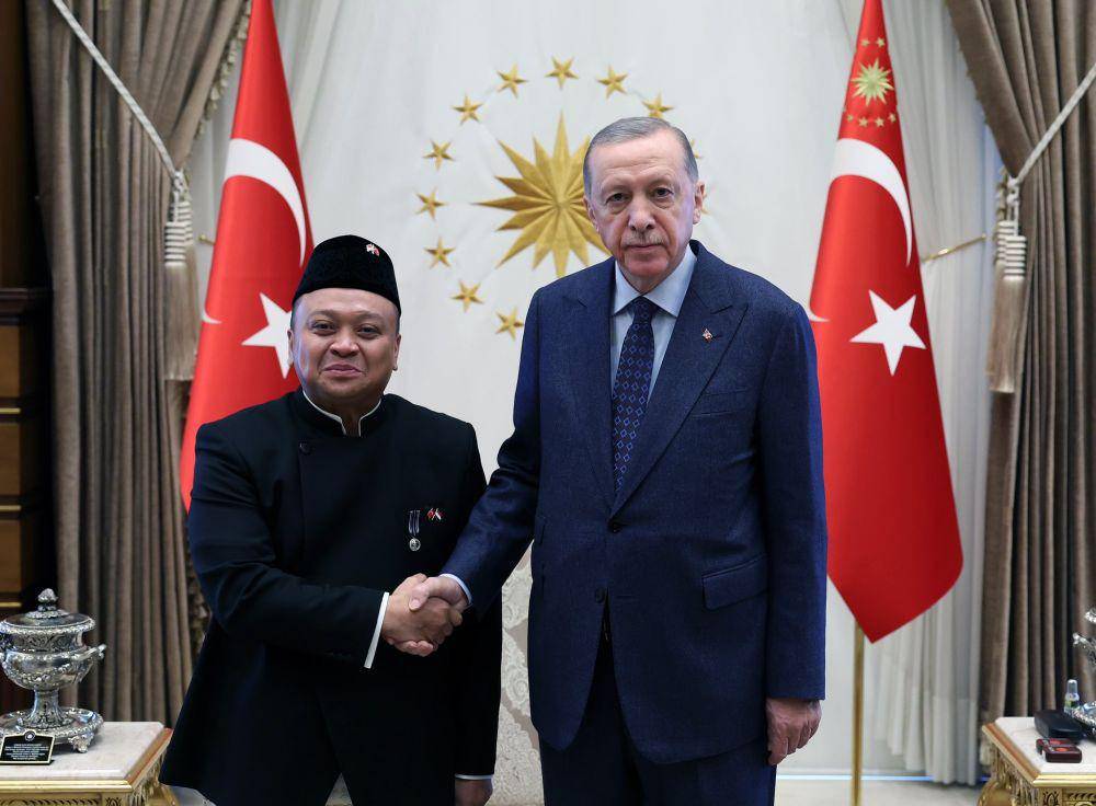 Duta Besar RI untuk Turki Achmad Rizal Purnama dan Presiden Turki Recep Tayyip Erdogan. (dok. KBRI Ankara)