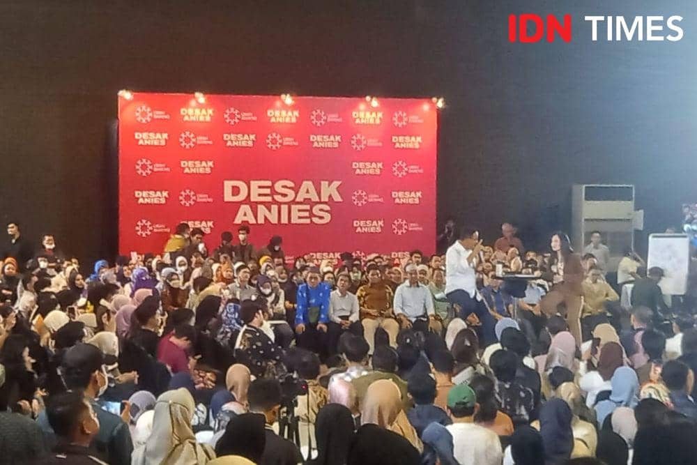 Capres Nomor Urut 01 Anies Baswedan dalam acara kampanye dialogis 'Desak Anies'. (IDN Times/Amir Faisol)
