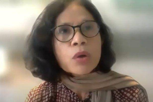 Rainy Hutabarat saat memberikan keterangan pers Rekomendasi Komnas Perempuan kepada Calon Pemimpin Bangsa 2024 Menuju Indonesia Emas, Kamis (18/1/2024). (YouTube.com/Komnas Perempuan)