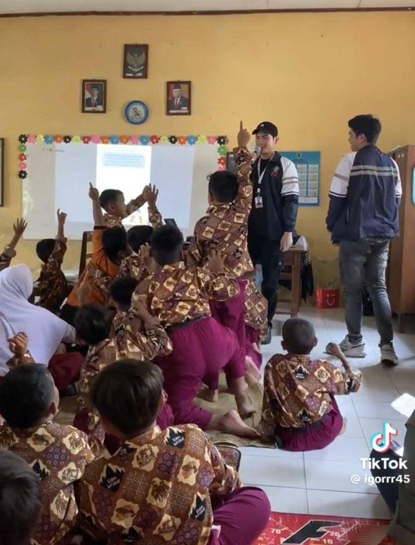 potret Irzan Faiq KKN di Klaten (tiktok.com/igorrr45)