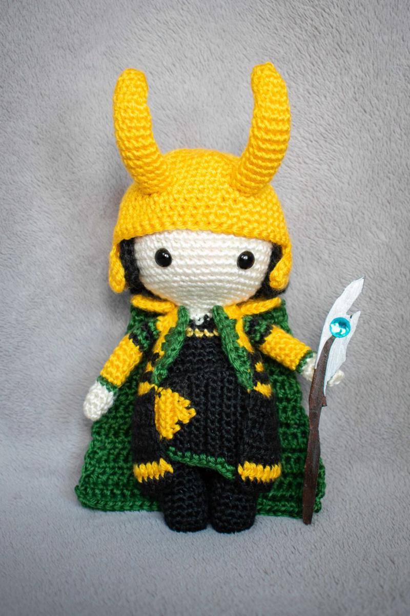 potret rajutan tangan bentuk Loki (reddit.com/user/TheRealMKG)