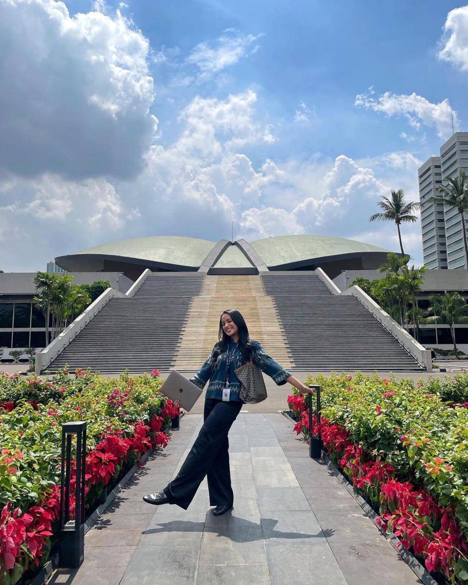 Inspirasi outfit Kaneishia Yusuf (instagram.com/kaneishiayusuf05)