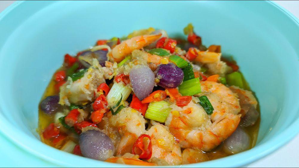 udang tumis bawang merah (YouTube.com/boxresep channel)