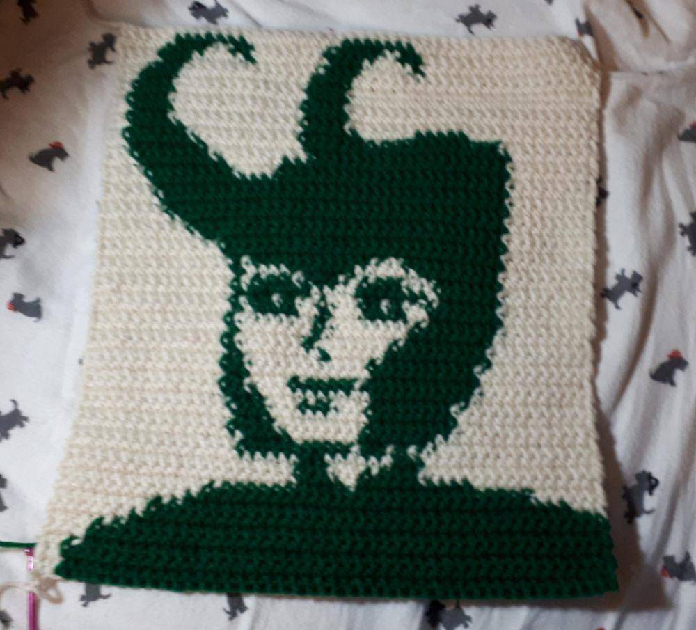potret rajutan tangan bentuk Loki (reddit.com/user/Responsible-Ad2882)
