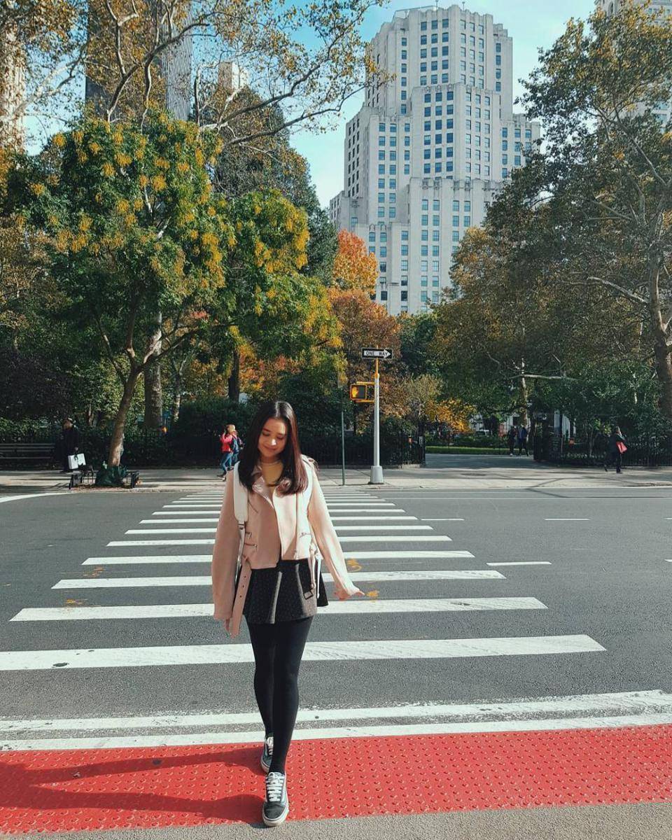style Michelle Ziudith dengan blazer (instagram.com/michelleziu)