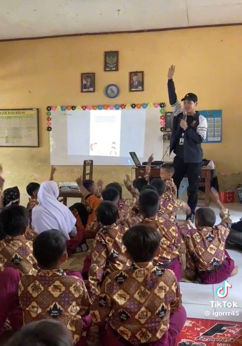 potret Irzan Faiq KKN di Klaten (tiktok.com/igorrr45)