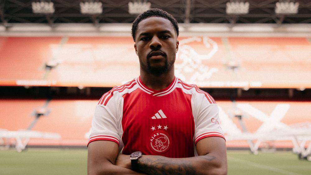 potret Chuba Akpom (ajax.nl)