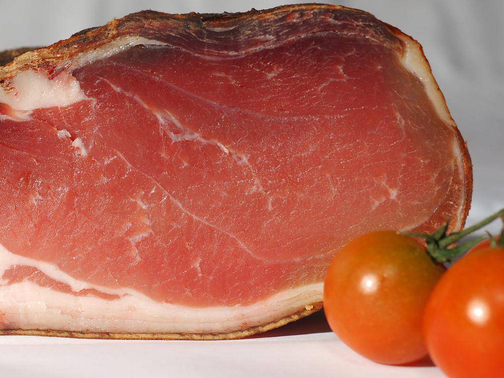 ilustrasi daging asap (pixabay.com/1029388)