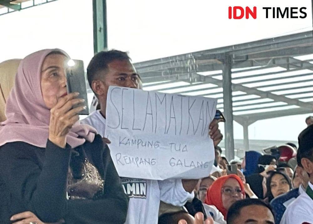 Masyarakat Pulau Rempang hadiri kampanye terbatas Anies Baswedan di Kota Batam (IDN Times / Putra Gema Pamungkas)