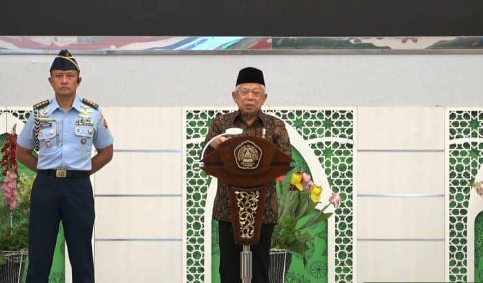 Rano Salat Id di Balai Kota, Wapres ke-13 Ma'aruf Amin Jadi Khatib