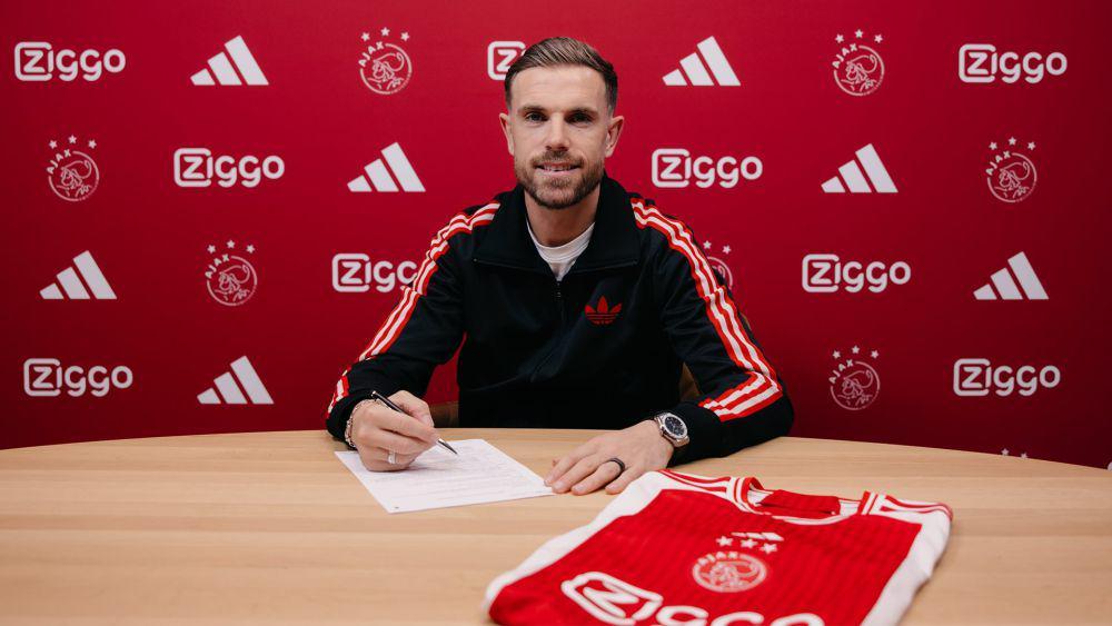 3 Pemain Inggris yang Pernah Bermain untuk Ajax Amsterdam
