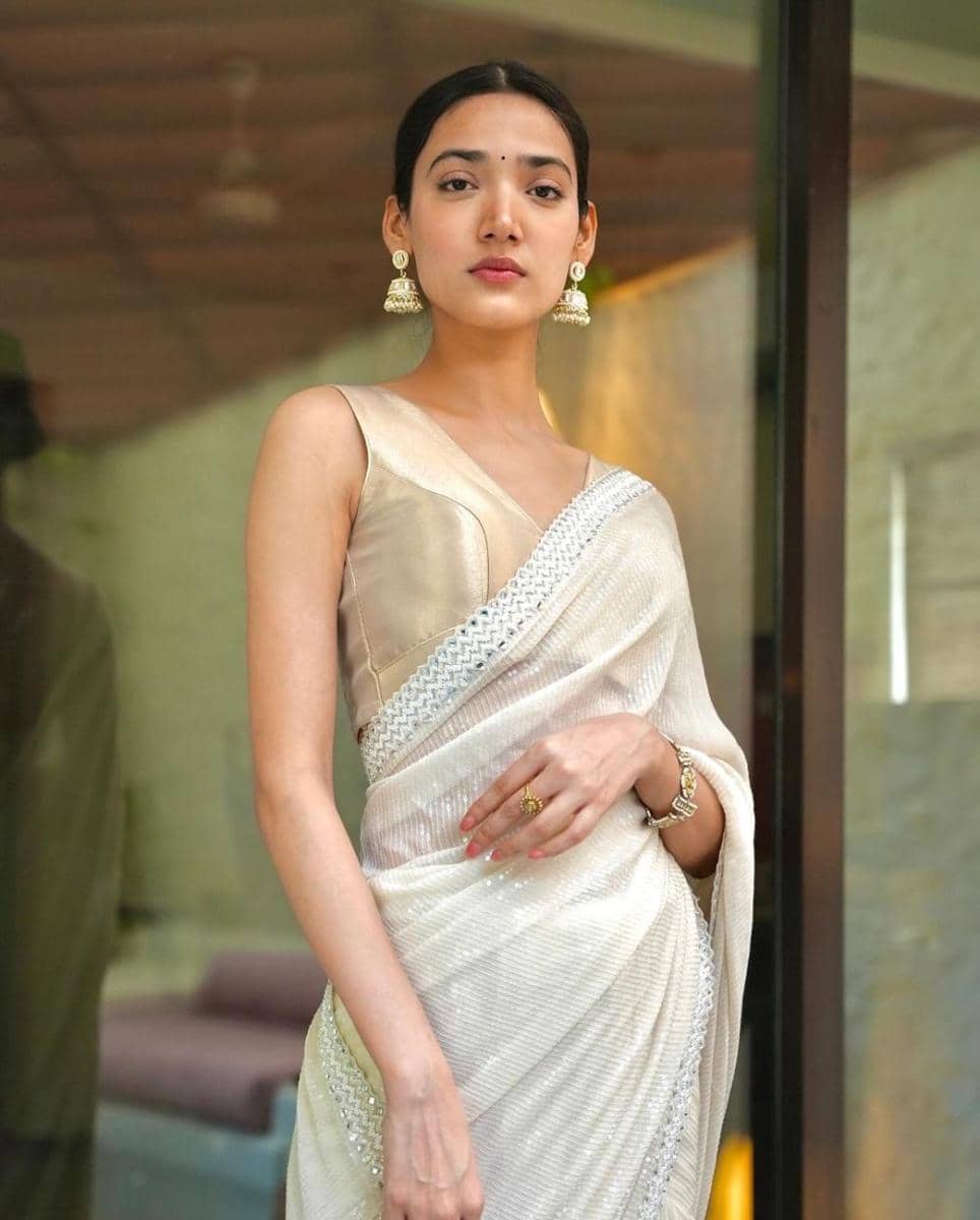 Medha Shankar (instagram.com/medhashankr)