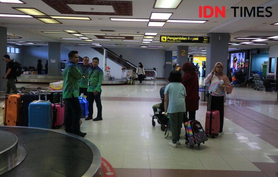 Penumpang di Bandara Internasional Minangkabau. IDN Times/Andri NH