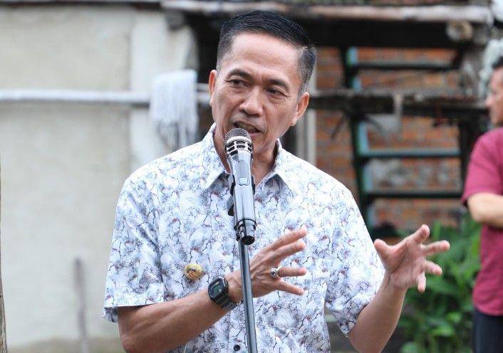 Pj Wako Palembang, Ratu Dewa meresmikan program bedah rumah di Kertapati (IDN Times/Dok. Kominfo Palembang)