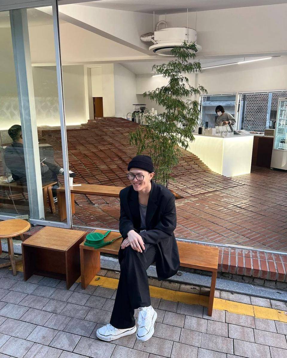 outfit oversize ala Donghyuk iKON (instagram.com/_dong_ii)