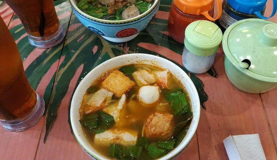 Resep Bakso Ikan Tomyam ala All You Can Eat