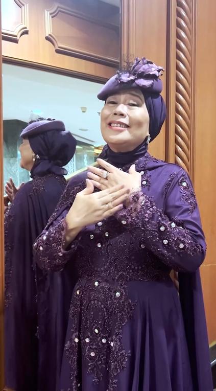 potret Dewi Yull di acara pernikahan Pangeran Mateen (instagram.com/dewiyullofficial)