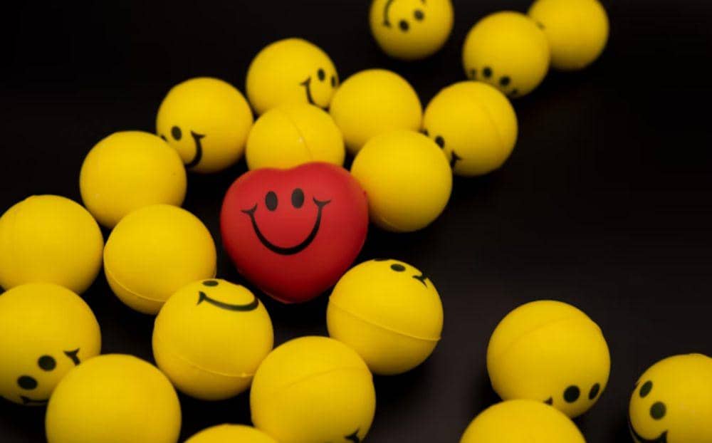 ilustrasi emoji bahagia (unsplash.com/Count Chris)