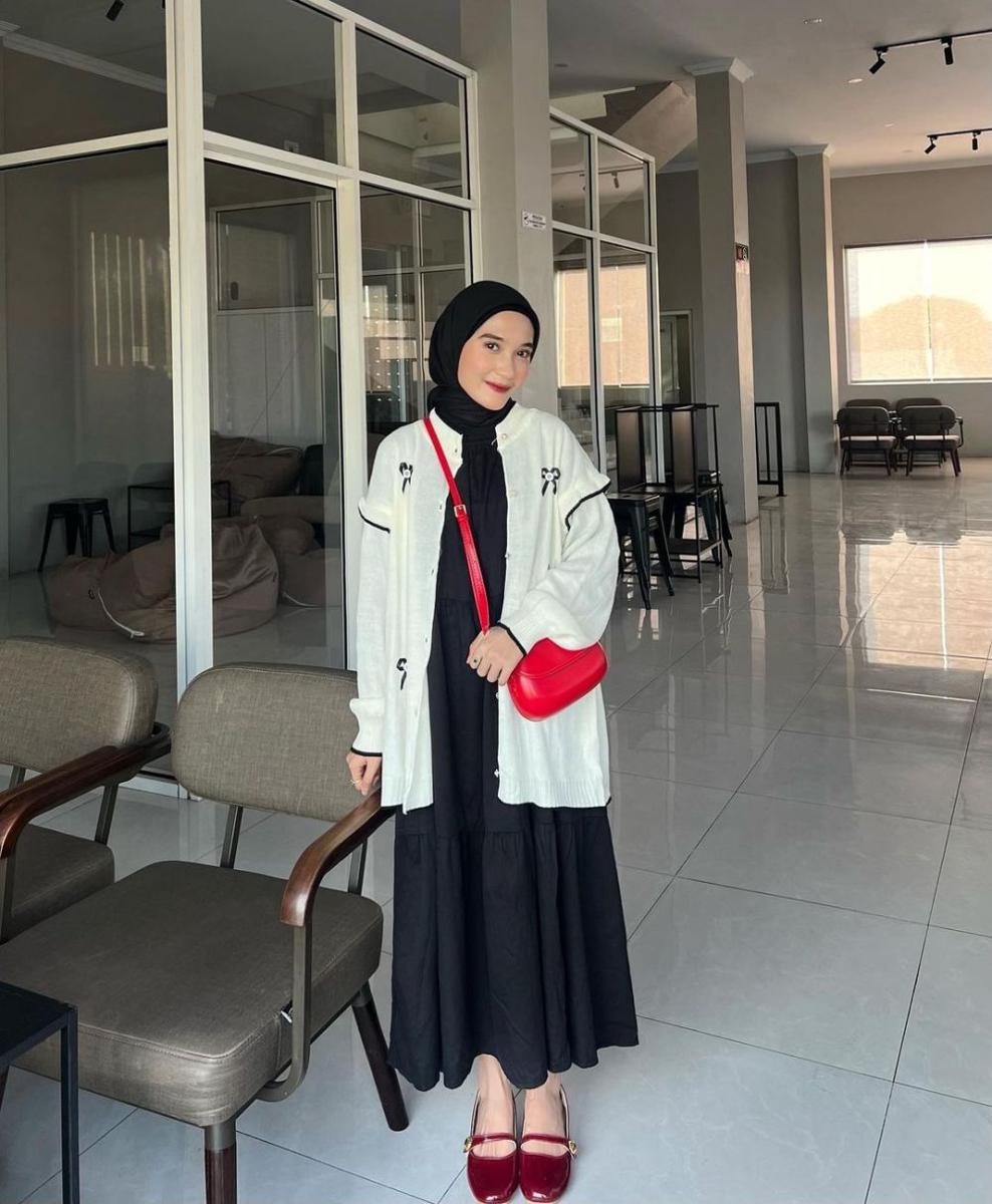 inspirasi OOTD ala Cut Indah Sundari (instagram.com/cutindahsundari)