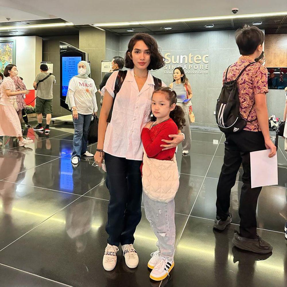 potret Ussy Sulitiawaty dan buah hati (instagram.com/ussypratama)