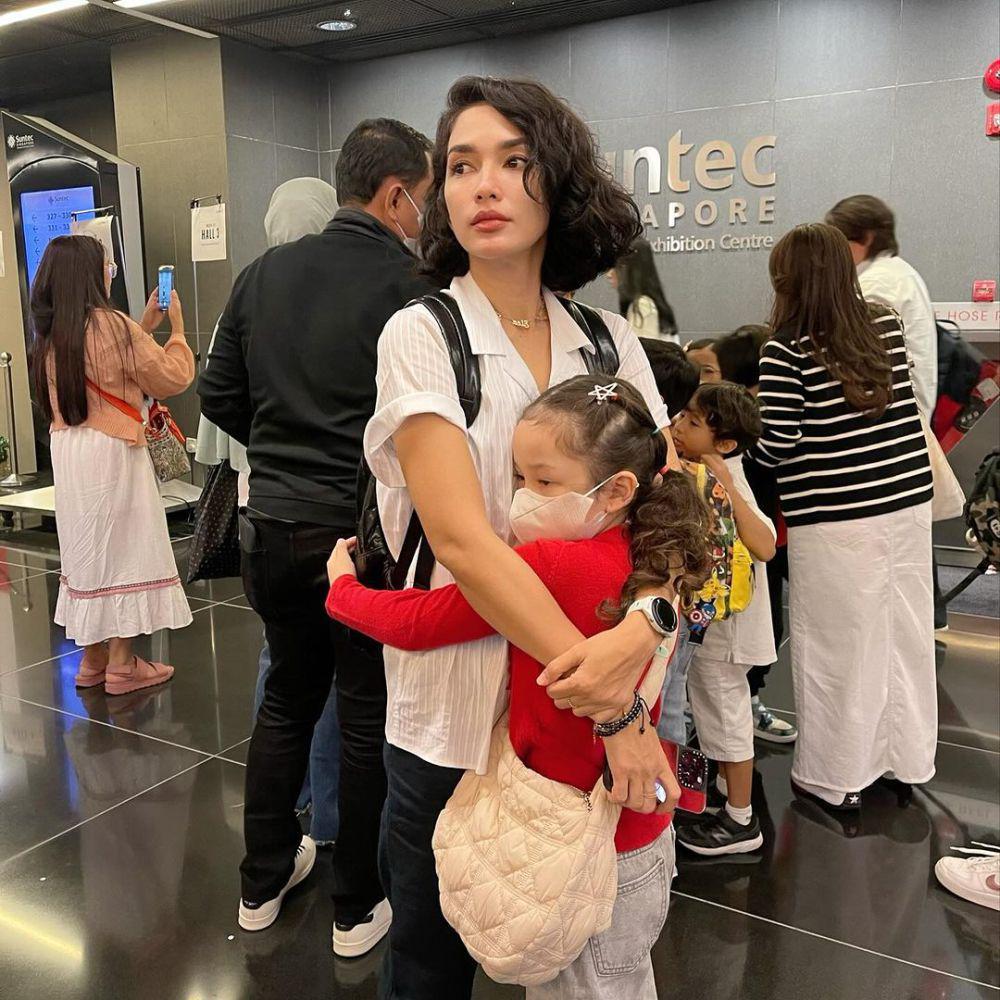 potret Ussy Sulitiawaty dan buah hati (instagram.com/ussypratama)