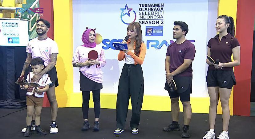 Potret Mama Rieta-Onad Tanding Tenis Meja Lawan Thariq-Rayna di TOSI 2