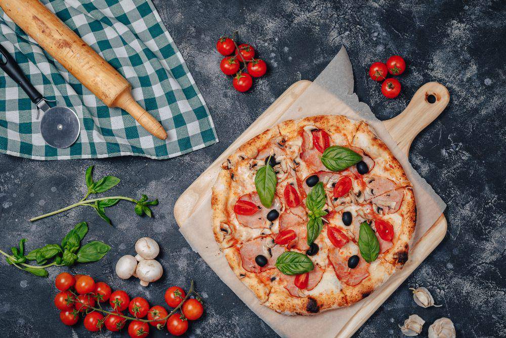 ilustrasi piza napoletana (freepik.com/pressahotkey)