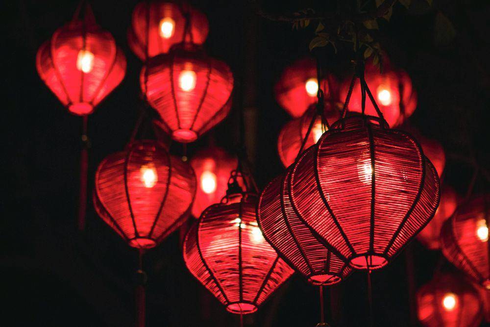 kreasi lampion unik (unsplash.com/Domino )