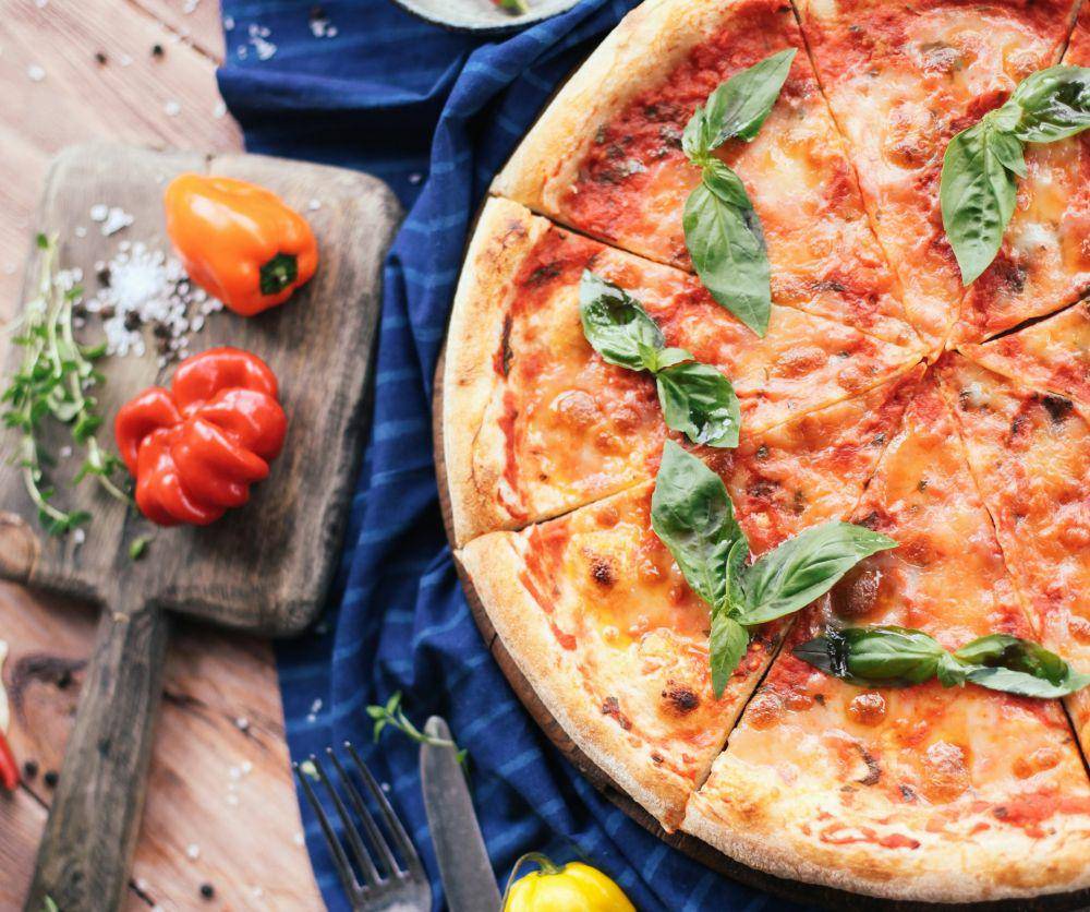 ilustrasi piza margherita (unsplash.com/Nadya Filatova)