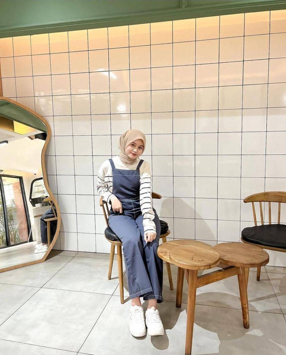 OOTD ala Listy Septia (instagram.com/listyseptia)