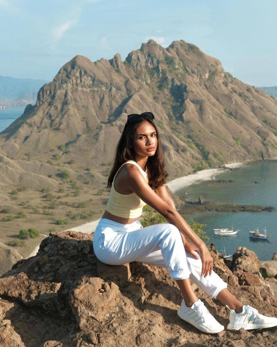 Puteri Indonesia Nusa Tenggara Timur 2024, Veronica Asadoma (instagram.com/calaretha)