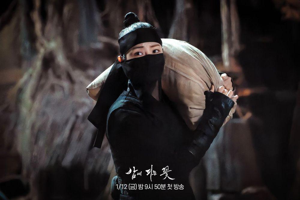 still cut drakor Knight Flower (instagram.com/mbcdrama_now)