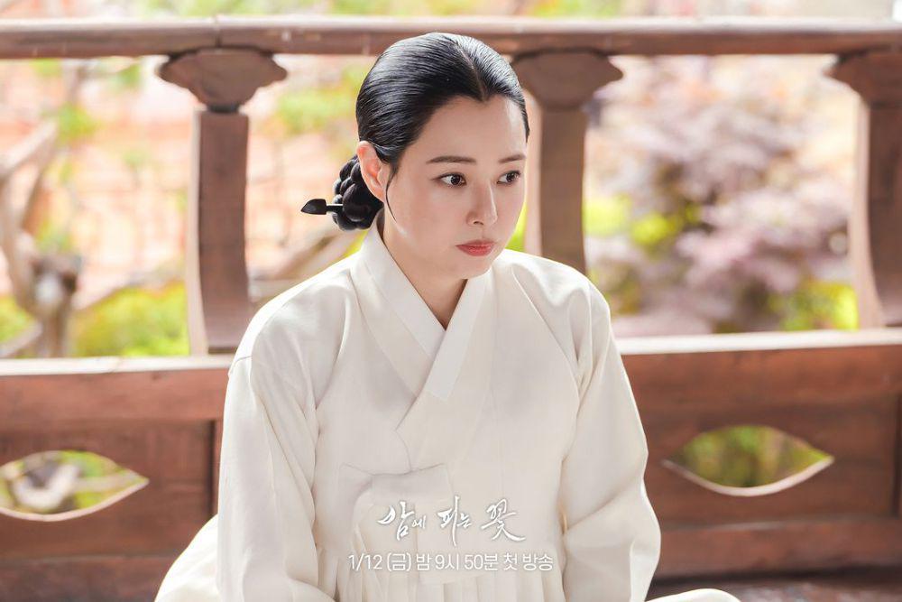 still cut drakor Knight Flower (instagram.com/mbcdrama_now)